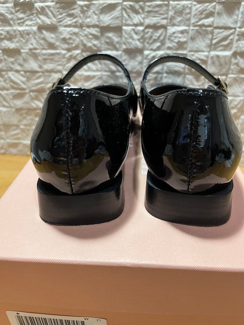 美品ファビオルスコーニ　スクエアトゥブラックエナメルマリージェーンシューズ　38