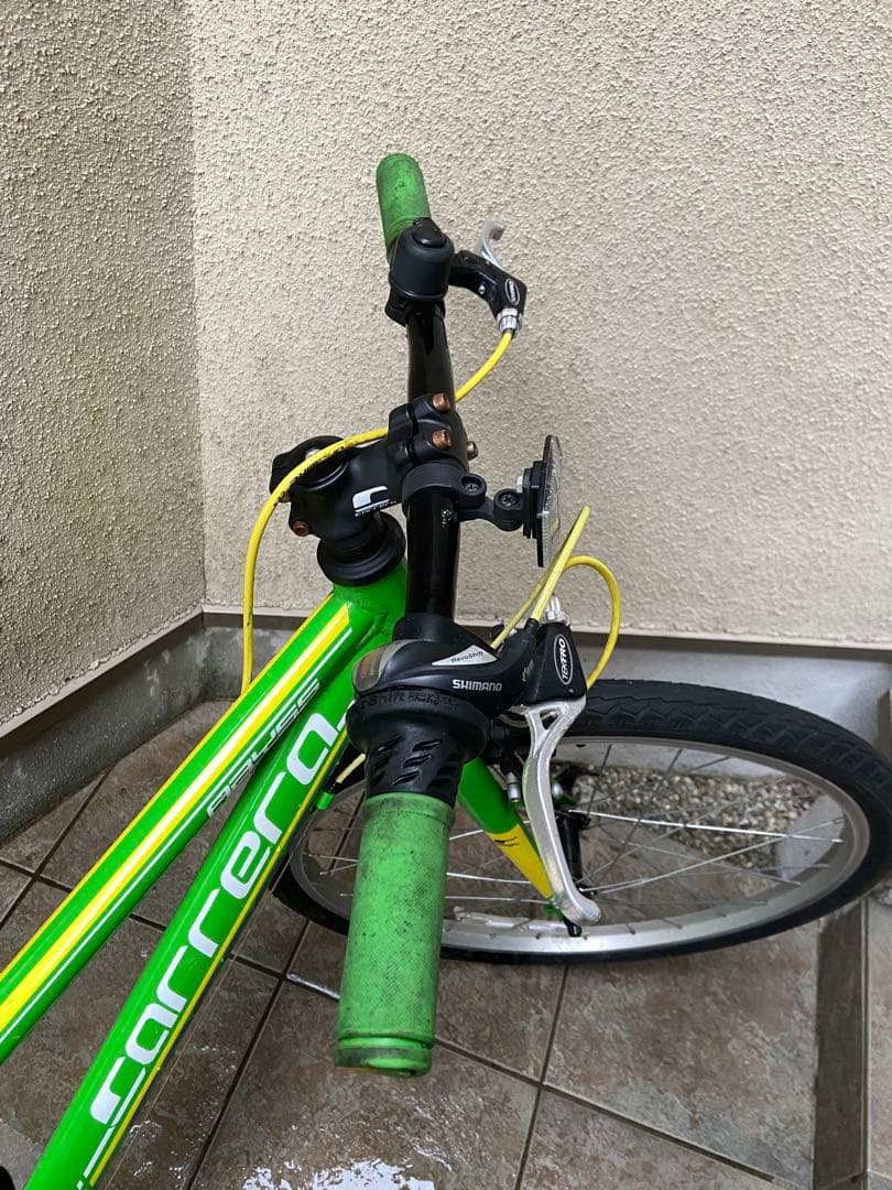 Carrera ジュニア自転車 緑色