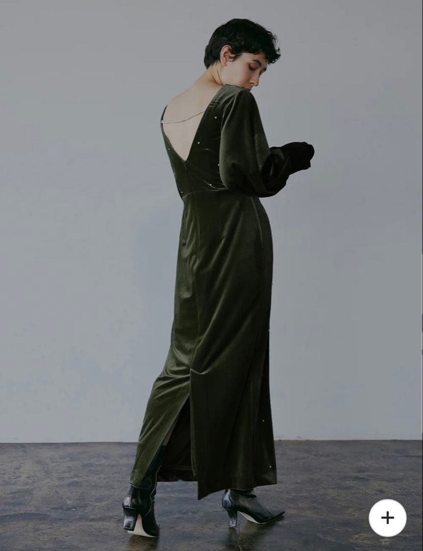 ★新品★未使用タグ付きBACK OPEN PEARL VELOUR DRESS