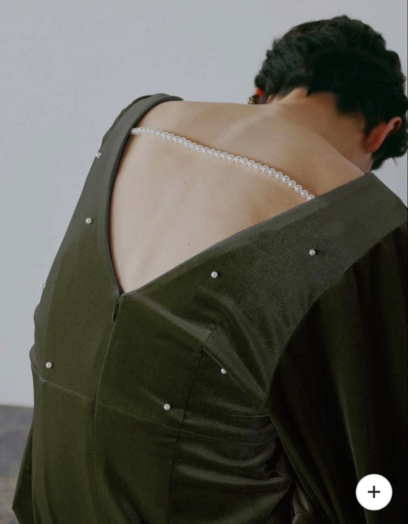 ★新品★未使用タグ付きBACK OPEN PEARL VELOUR DRESS