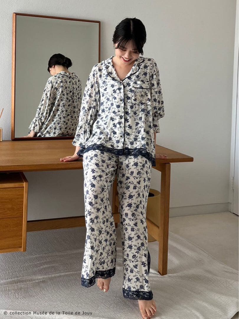 Musee de la Toile de Jouy 開襟シャツ　ロングパンツ