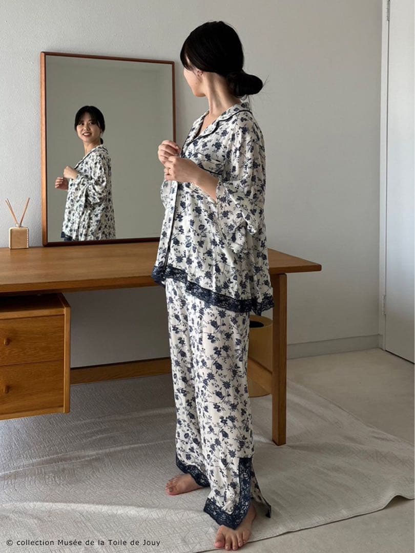 Musee de la Toile de Jouy 開襟シャツ　ロングパンツ