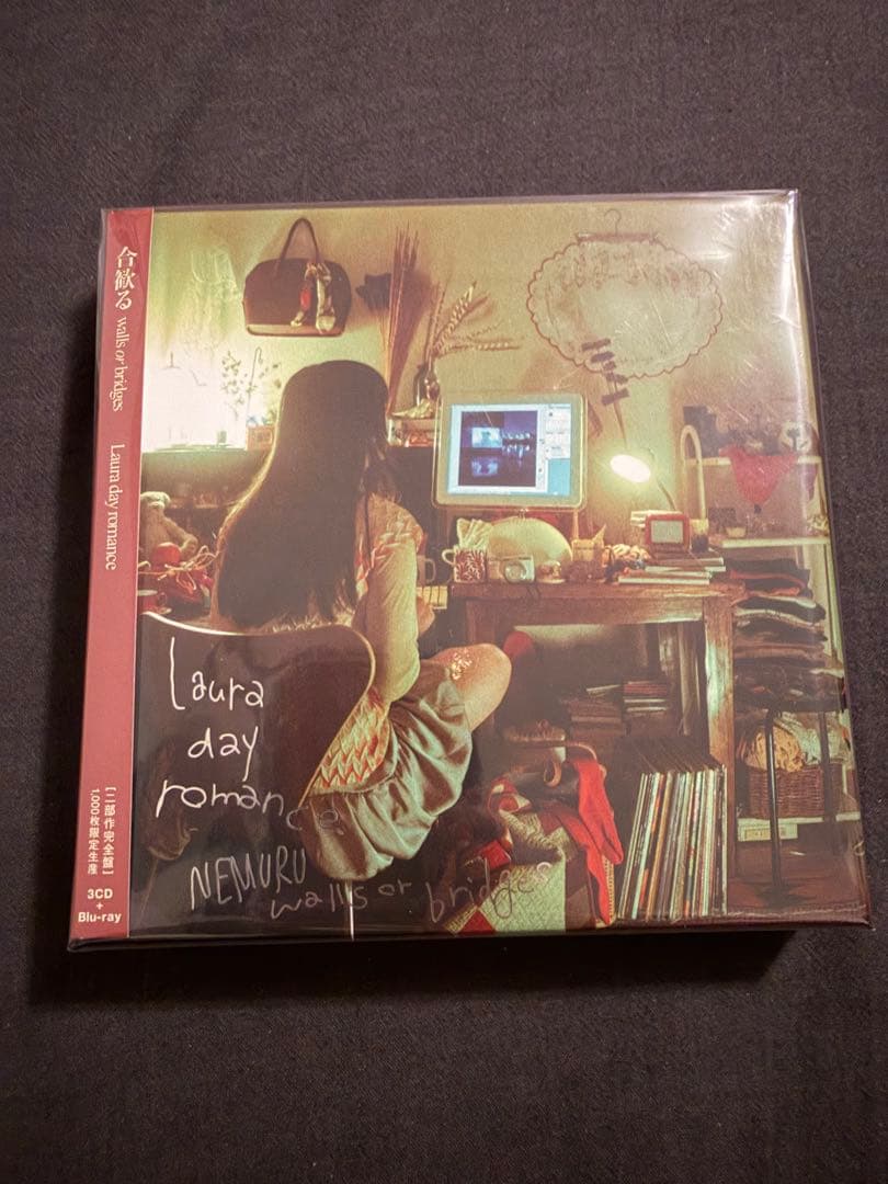 Laura day romance 合歓る wall or bridges 新品