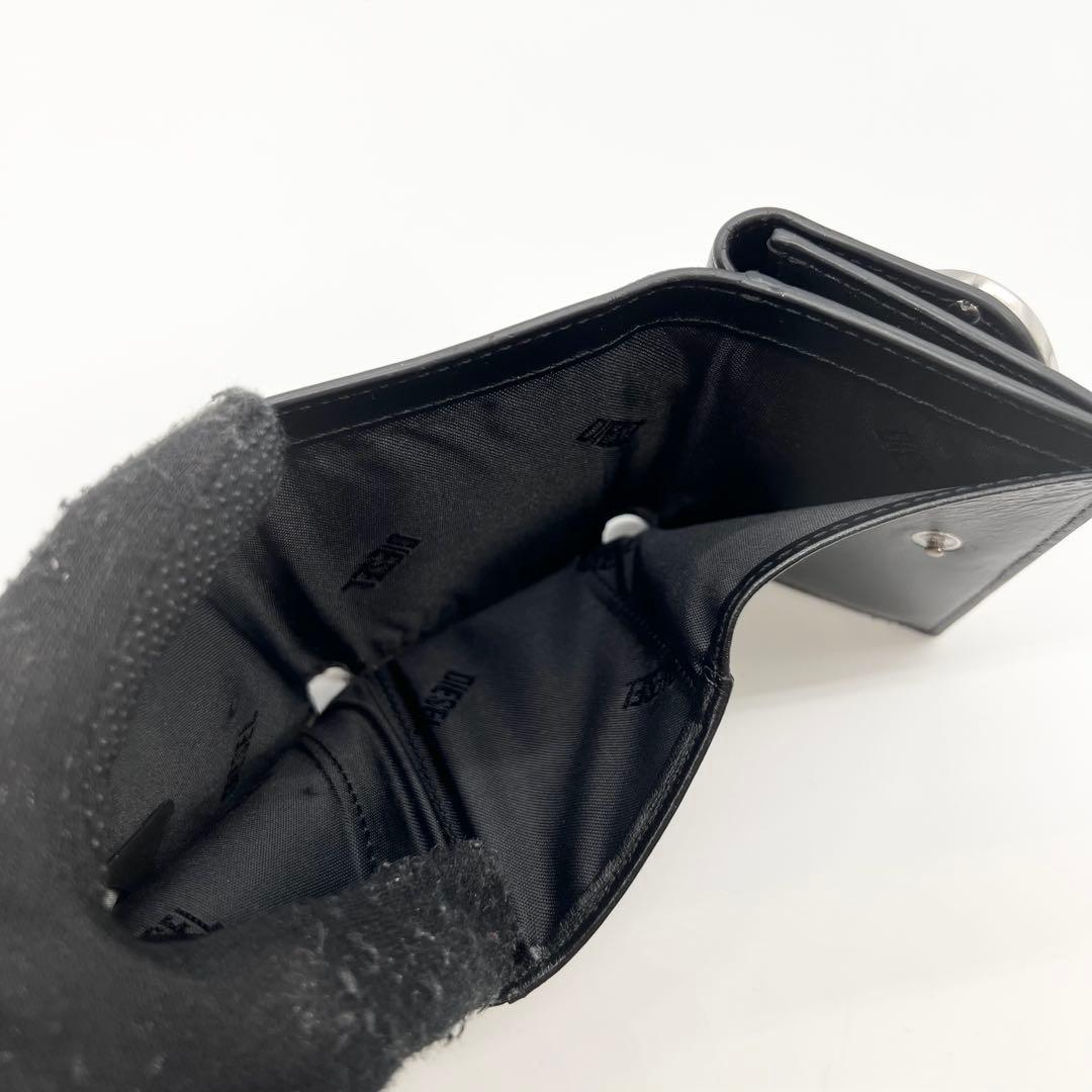 近年モデル✨DIESEL　三つ折り財布　Dロゴ　レザー　ブラック　コンパクト