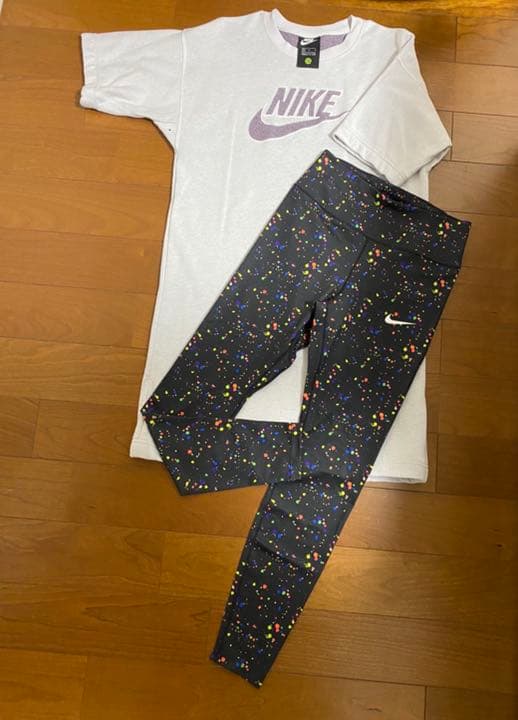 NIKE 半袖　トレーナー生地　ワンピース、 ドライフット　フォーキングウェア