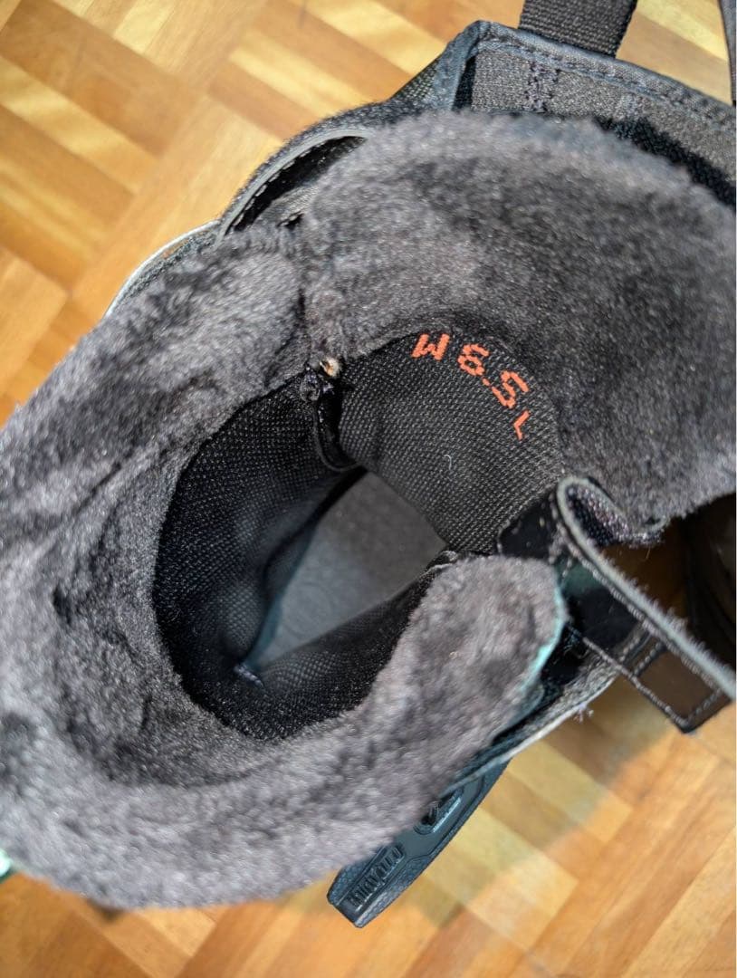 thirtytwo（サーティーツー ）スノーボード ブーツ