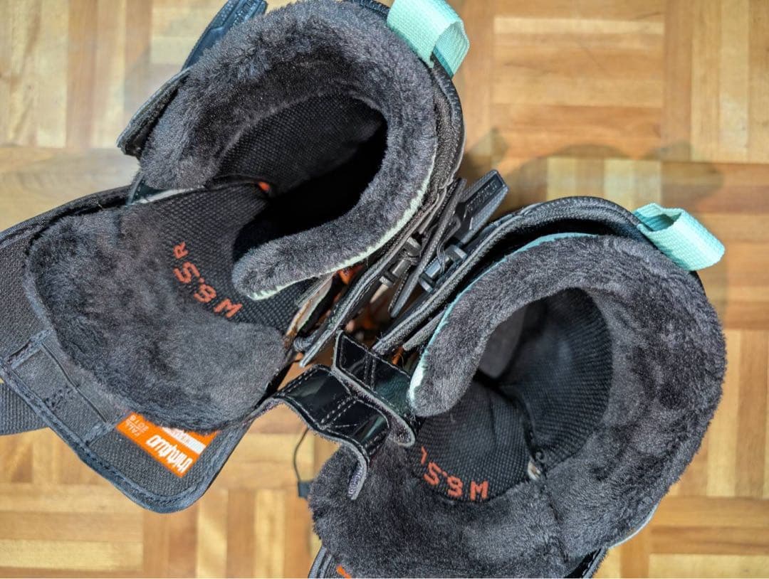 thirtytwo（サーティーツー ）スノーボード ブーツ