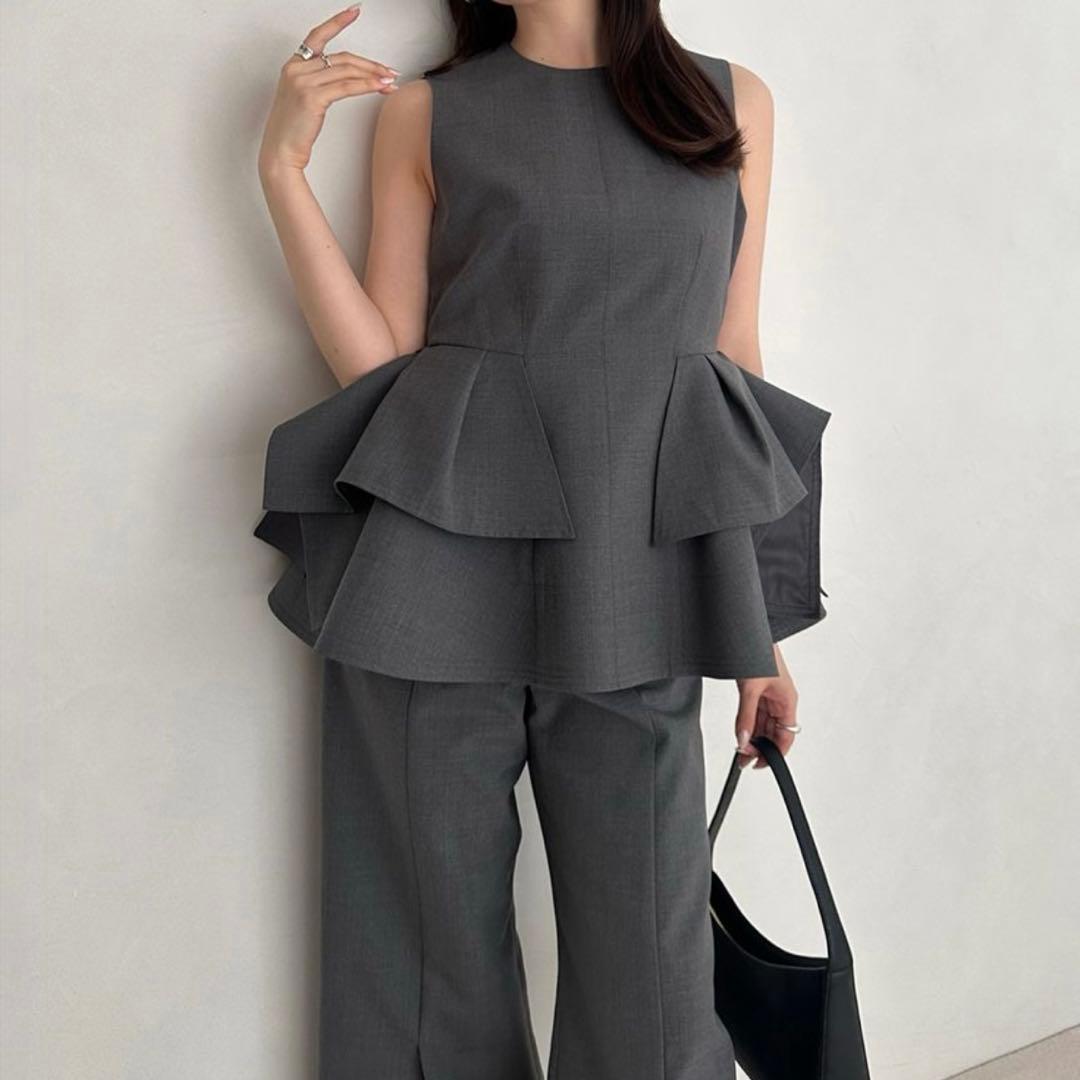 【新品タグ付き】anuans オブジェクトフレアトップス　GRY