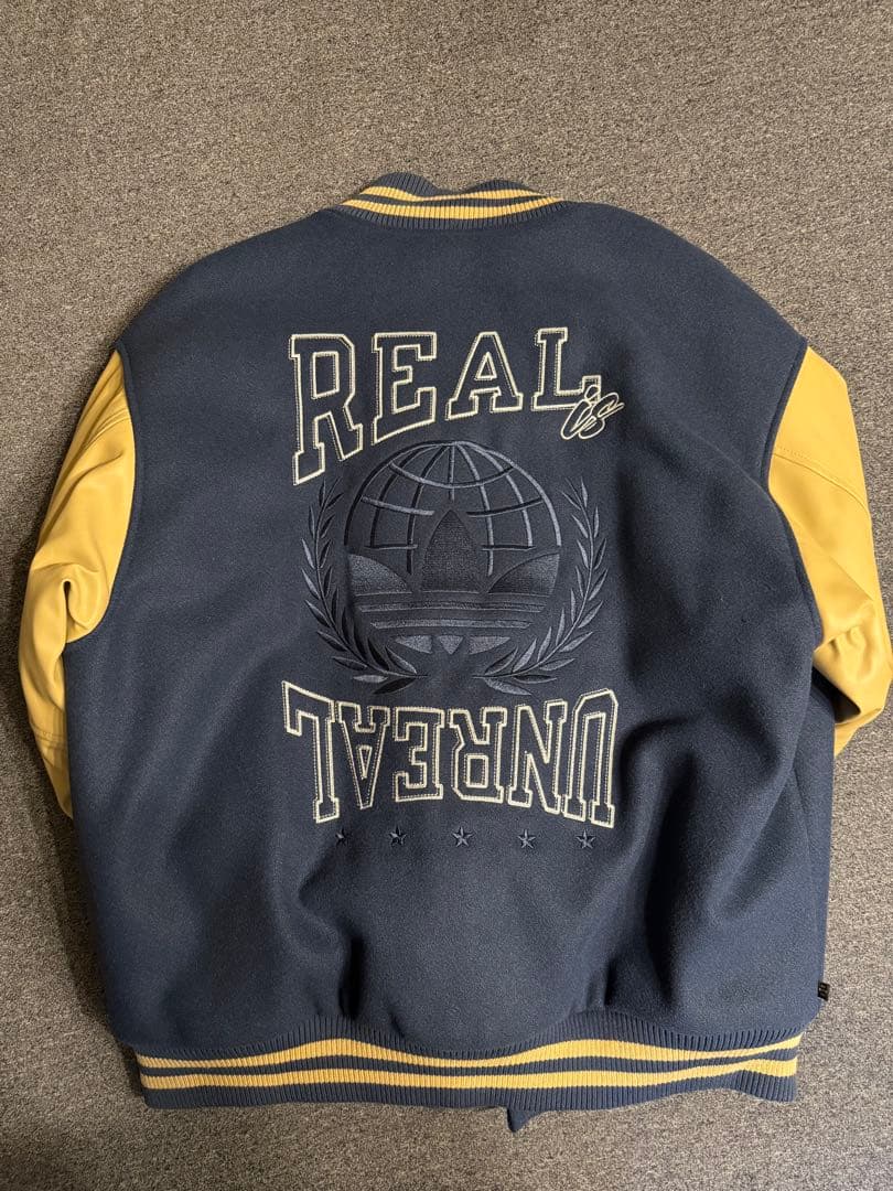 adidasネイビー ベージュ スタジャン、XLサイズ