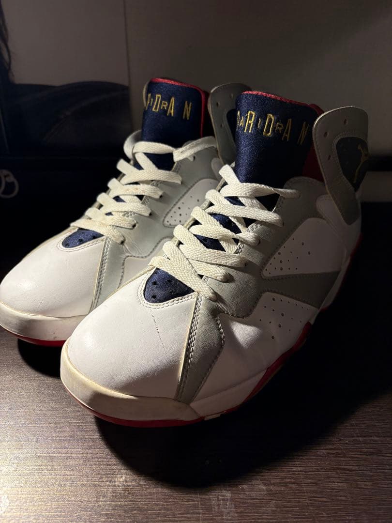 ナイキ エア ジョーダン 7 レトロ \"オリンピック\" 復刻 レア商品