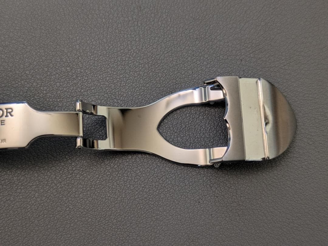 Tudor 純正　ブラックベイ・クロノ用レザー・ベルトとバックル　新品・未使用