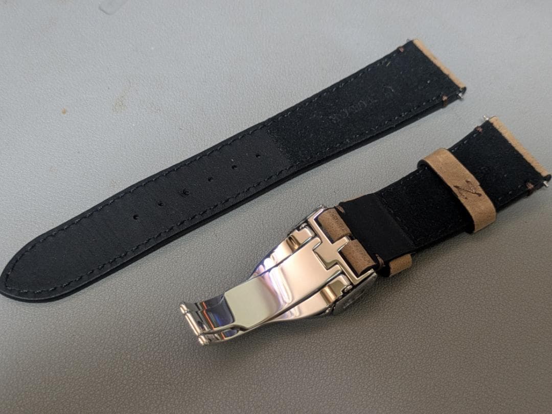 Tudor 純正　ブラックベイ・クロノ用レザー・ベルトとバックル　新品・未使用