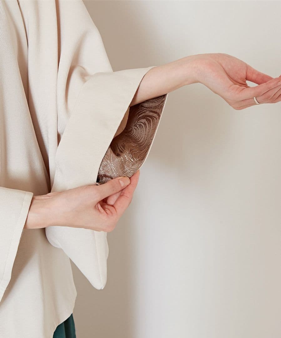 完売品✨倭物やカヤ流水ジャガード上下セット 簡単着物風オケージョン晴れ着成人式春