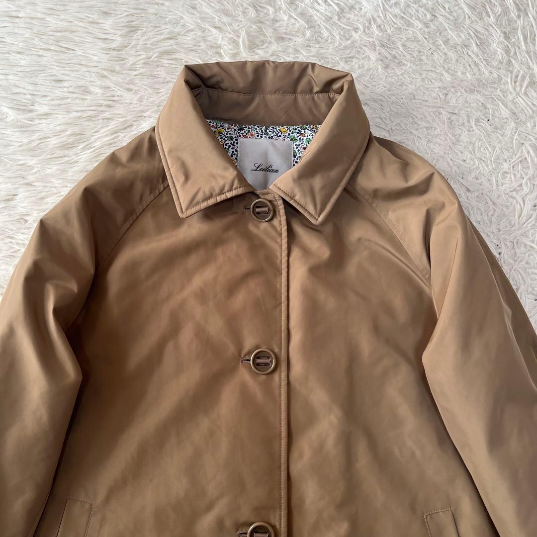 【新品未使用】レリアン　裏地花柄　中わた入り　ステンカラー　ハーフコート