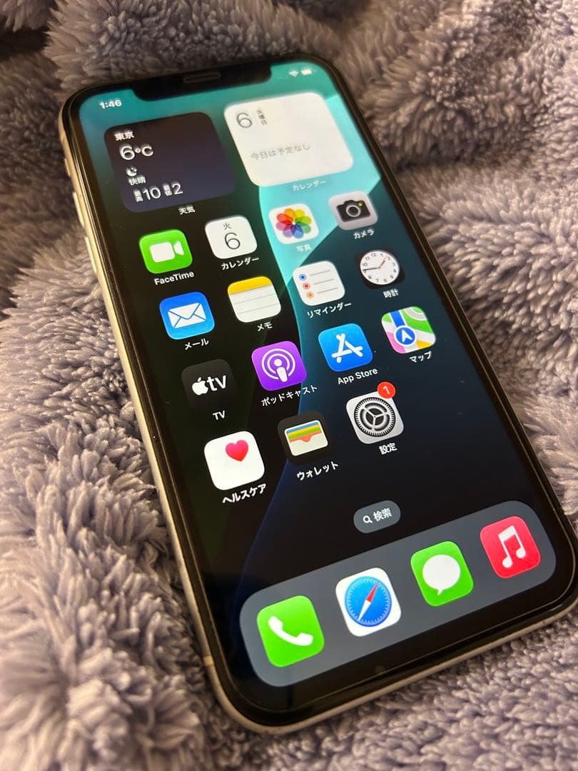 Apple iPhone XR ホワイト　強化ガラス付　バッテリー100%