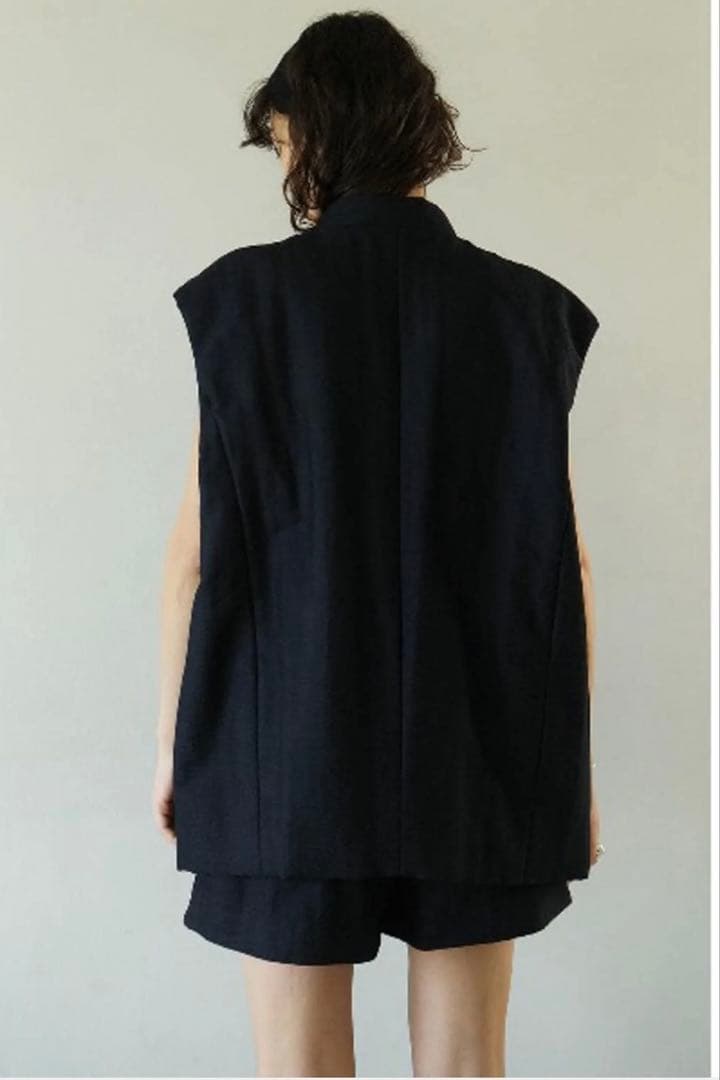 ジャケット・アウター CLANE PADDED MESH VEST