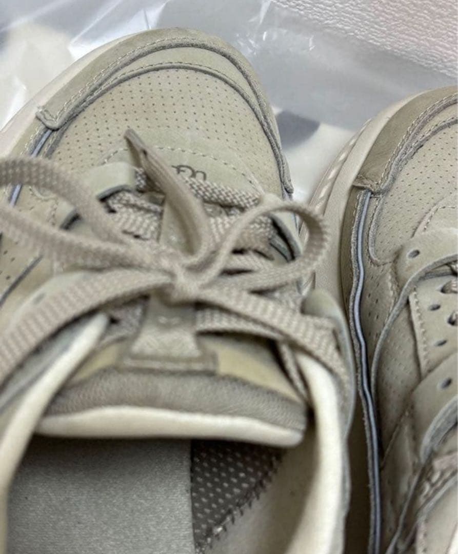 ★UGG スニーカー　美品　レディース24