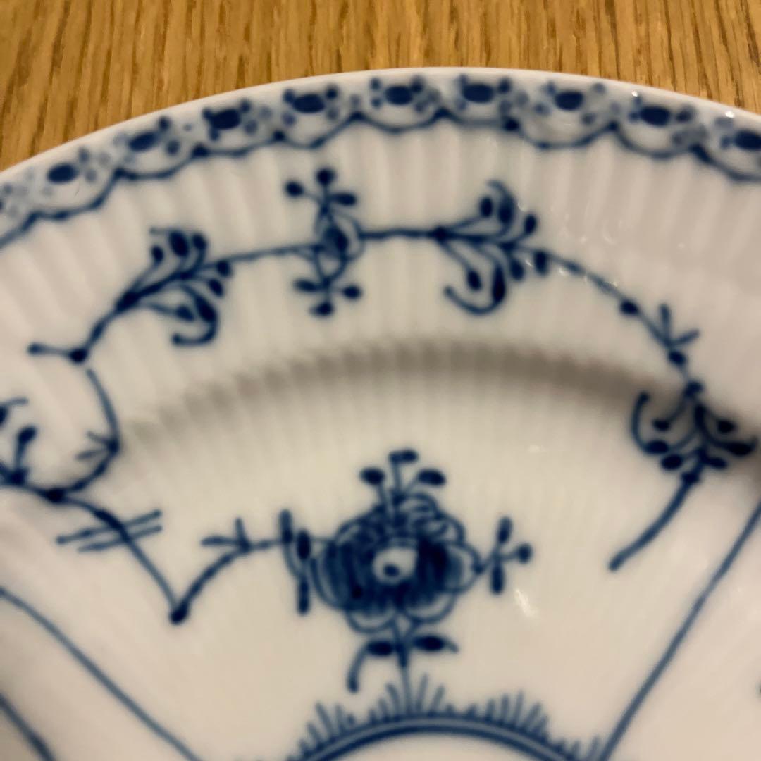 ブルーフルーテッド ハーフレースプレート 2枚