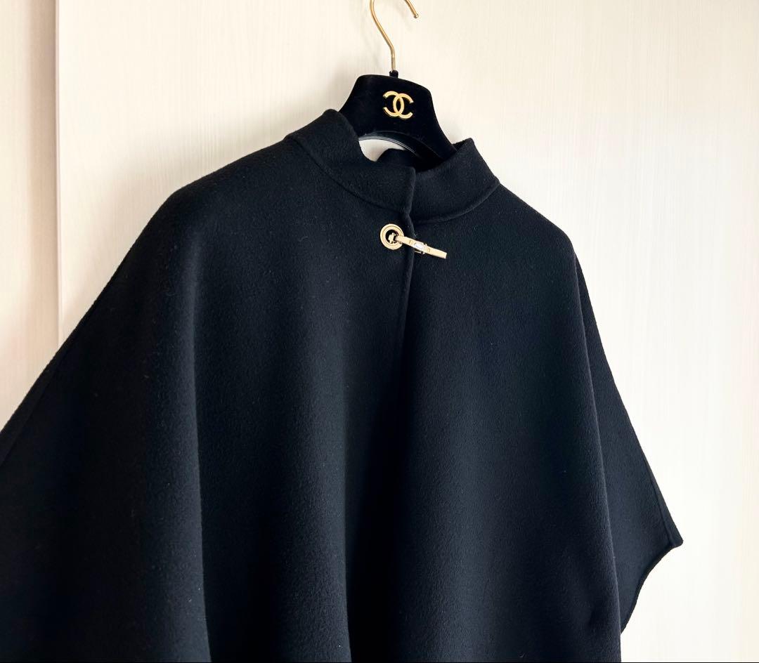 M-premier BLACK メタルパーツミドルポンチョ 定価9.9万