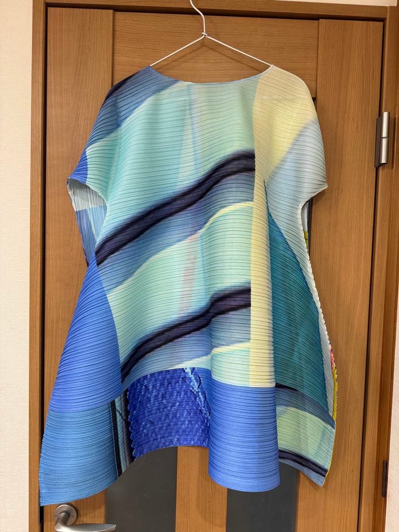 プリーツプリーズイッセイミヤケ　チュニック　１月新作