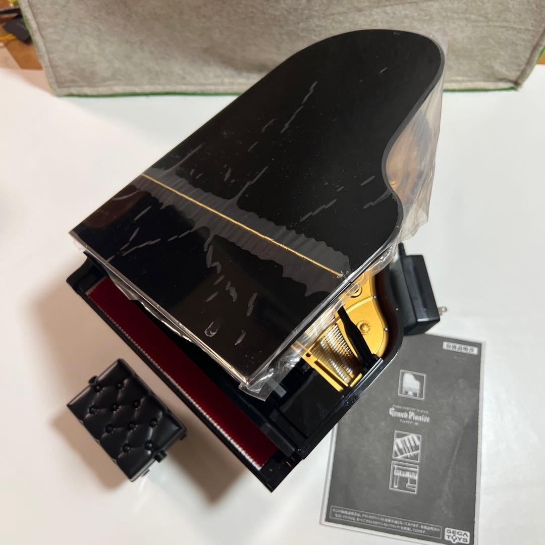 セガトイズグランドピアニスト　未使用箱無し屋根の片側蝶番が折れています。