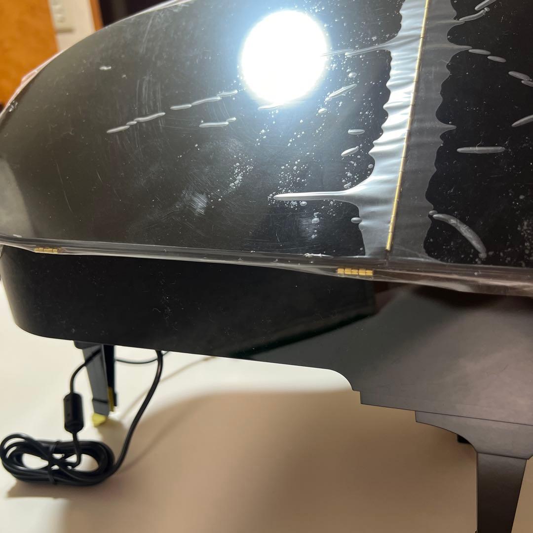 セガトイズグランドピアニスト　未使用箱無し屋根の片側蝶番が折れています。