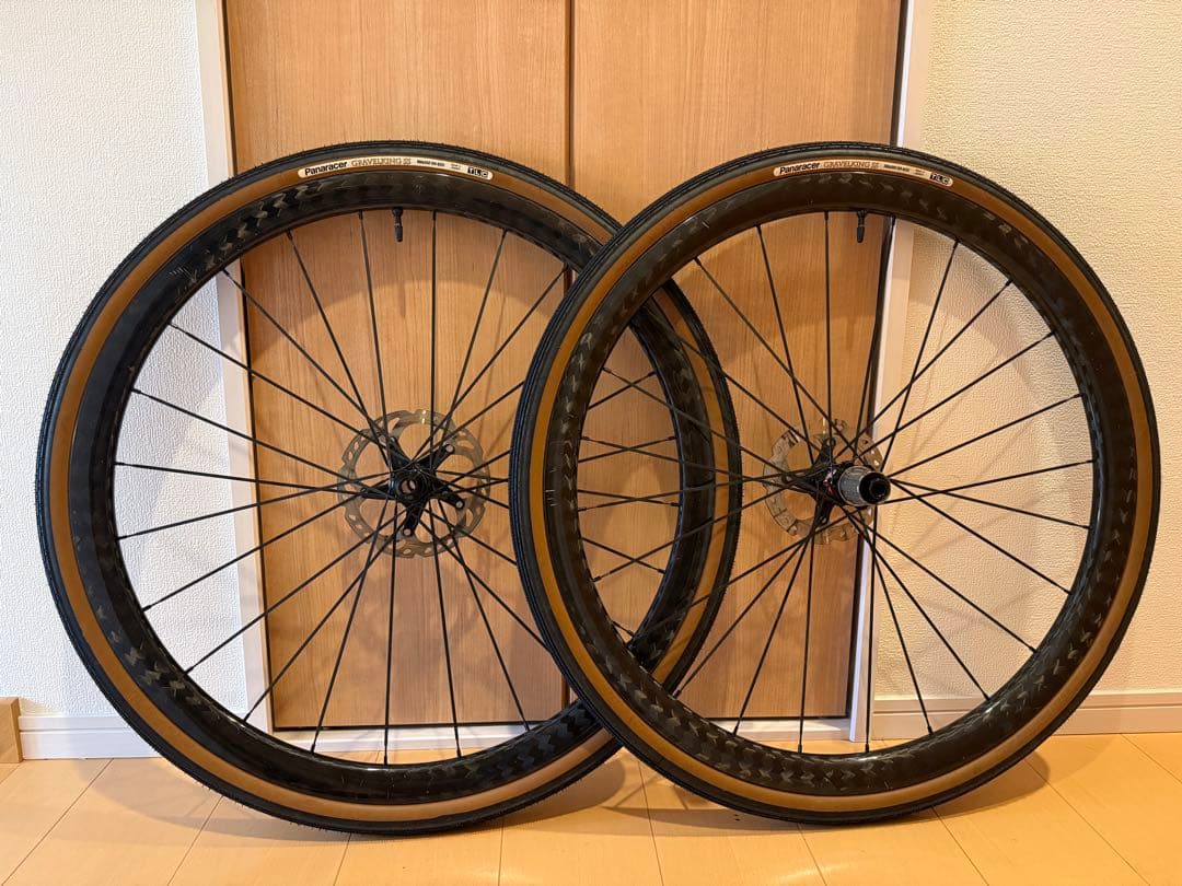 ディスクブレーキ　カーボンホイール　グラベル