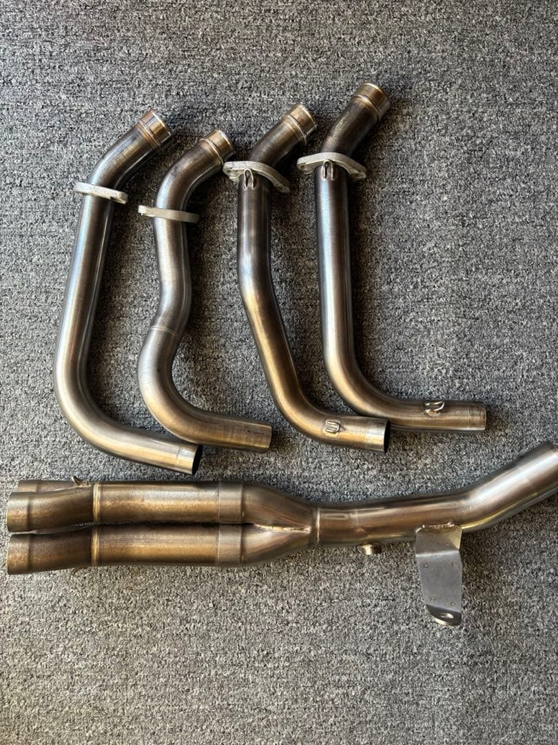 AKRAPOVIC/アクラポヴィッチ カワサキ Z900RS エキパイ