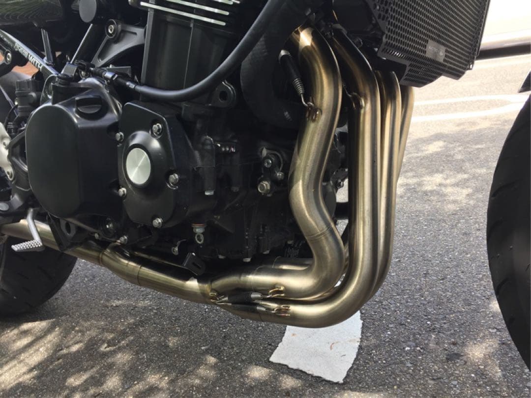 AKRAPOVIC/アクラポヴィッチ カワサキ Z900RS エキパイ