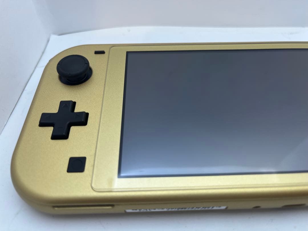1美品　任天堂　Switch Lite 本体　ハイラルエディション　付属品無し
