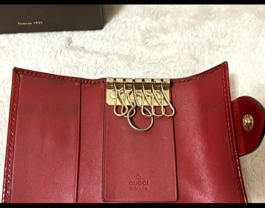 GUCCI グッチ　赤 6連エナメルキーケース ハート金具(ショップカード付き)