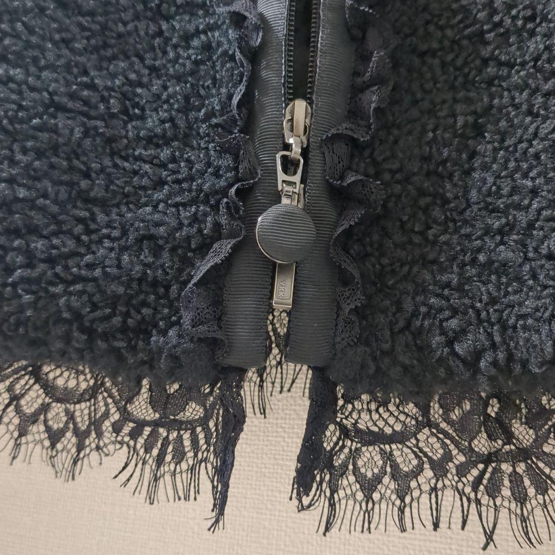 スーパービューティー ロングダウンベスト 切り替え ボア ビジュー 黒