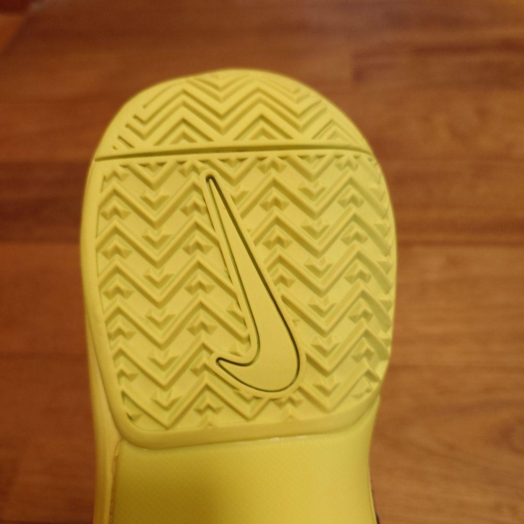 ナイキ　コートズームヴェイパー9.5　ほぼ未使用品、箱無し