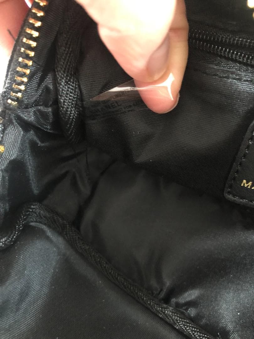 黒色 ショルダーバッグ チャーム