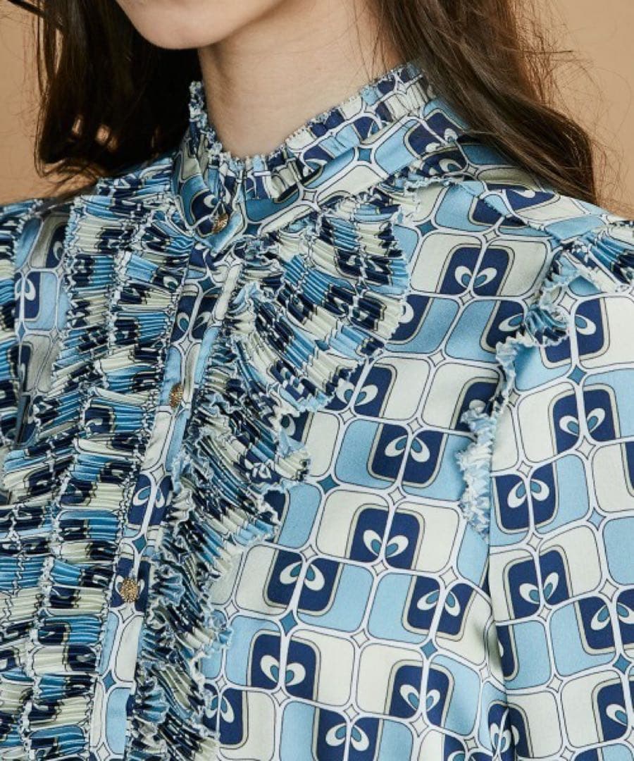 新品　タグ付　ダブルスタンダードクロージング 幾何学プリントサテンワンピース