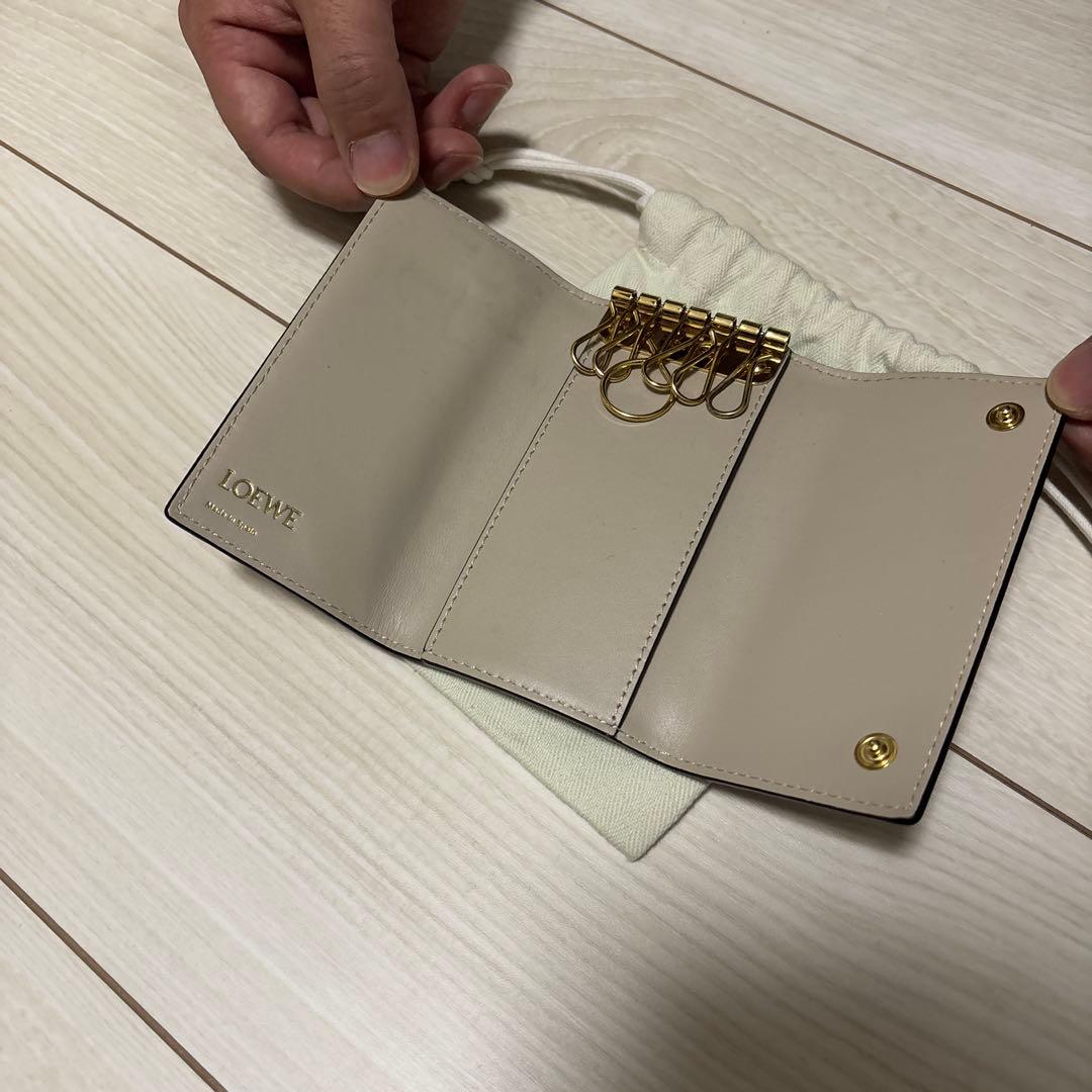 LOEWE レザーキーケース