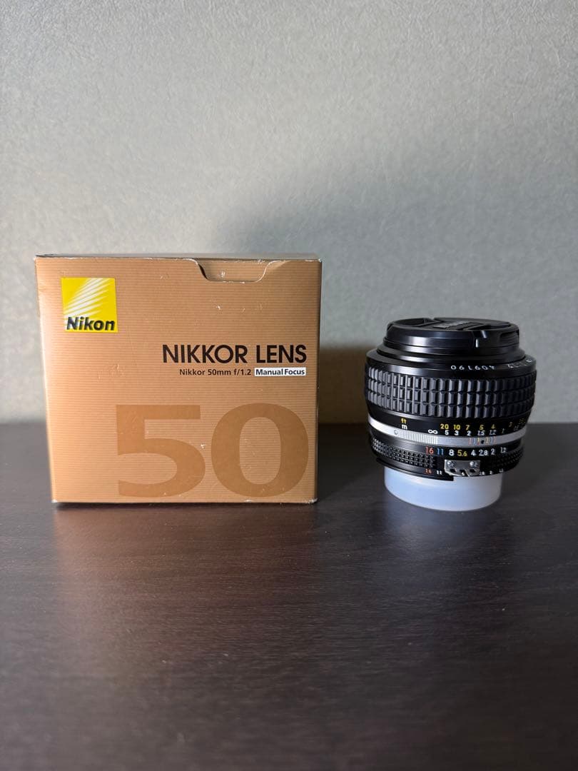 nikkor 50mm f/1.2 、マニュアルフォーカスレンズ