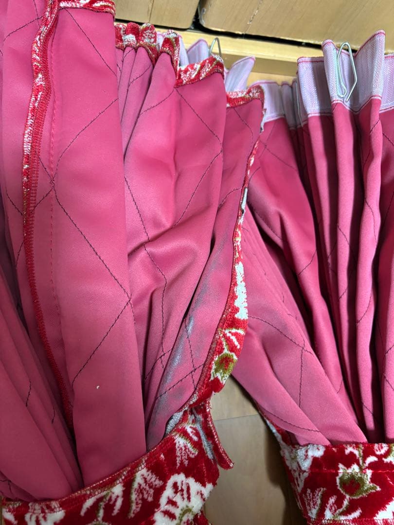 大型用新格子レッド仮眠カーテン