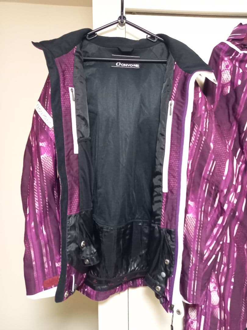 ONYONE デモスキーウェア　Ｌサイズ