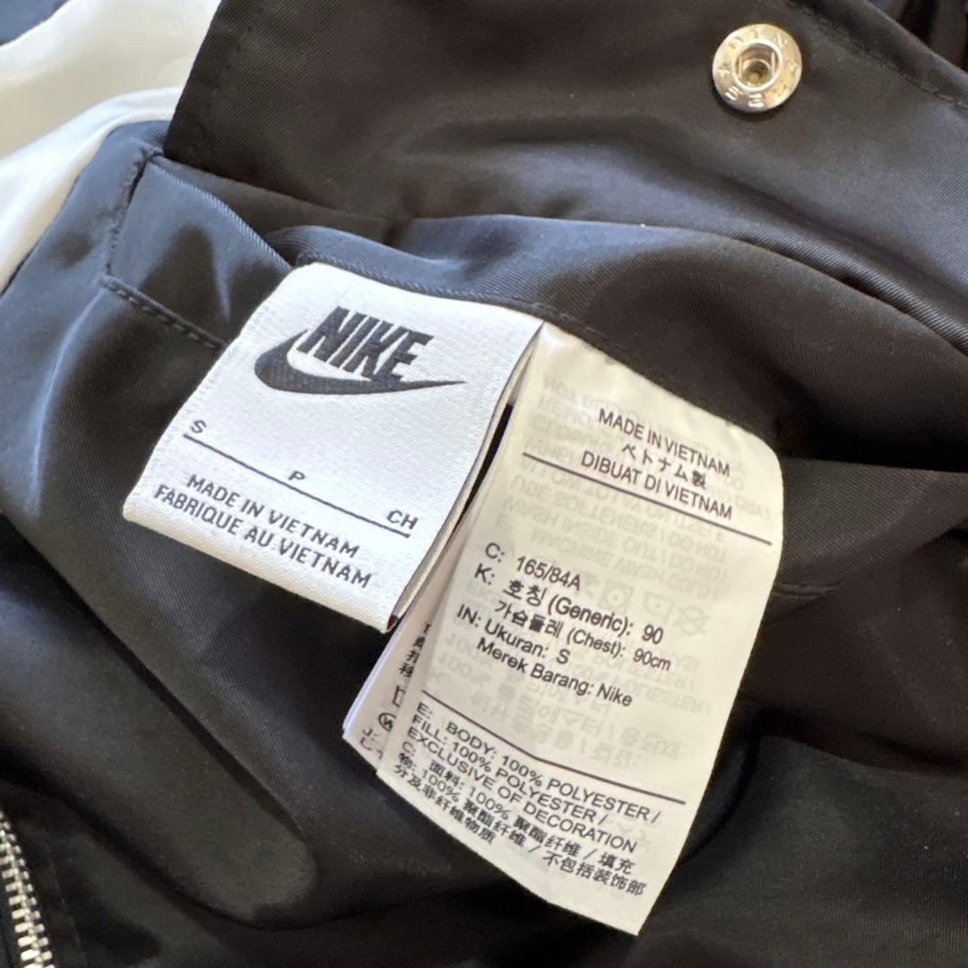 DD6056-010NIKEナイキリバーシブルボンバージャケットMA-1