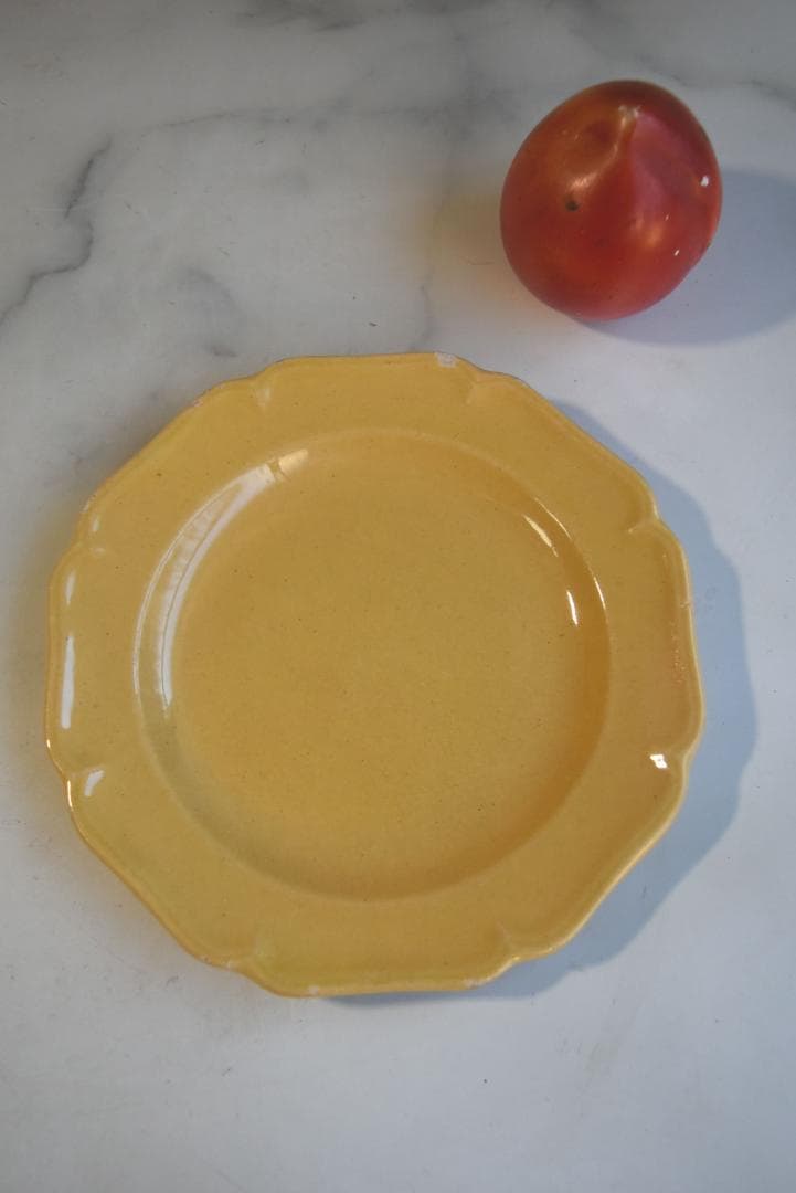 1枚はおまけ　19世紀アプト窯　黄釉花リム　デセール皿　アンティーク