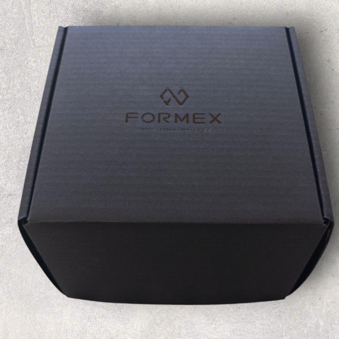 新品・未使用　FORMEX ESSENCE 39 フォーメックス　自動巻　腕時計