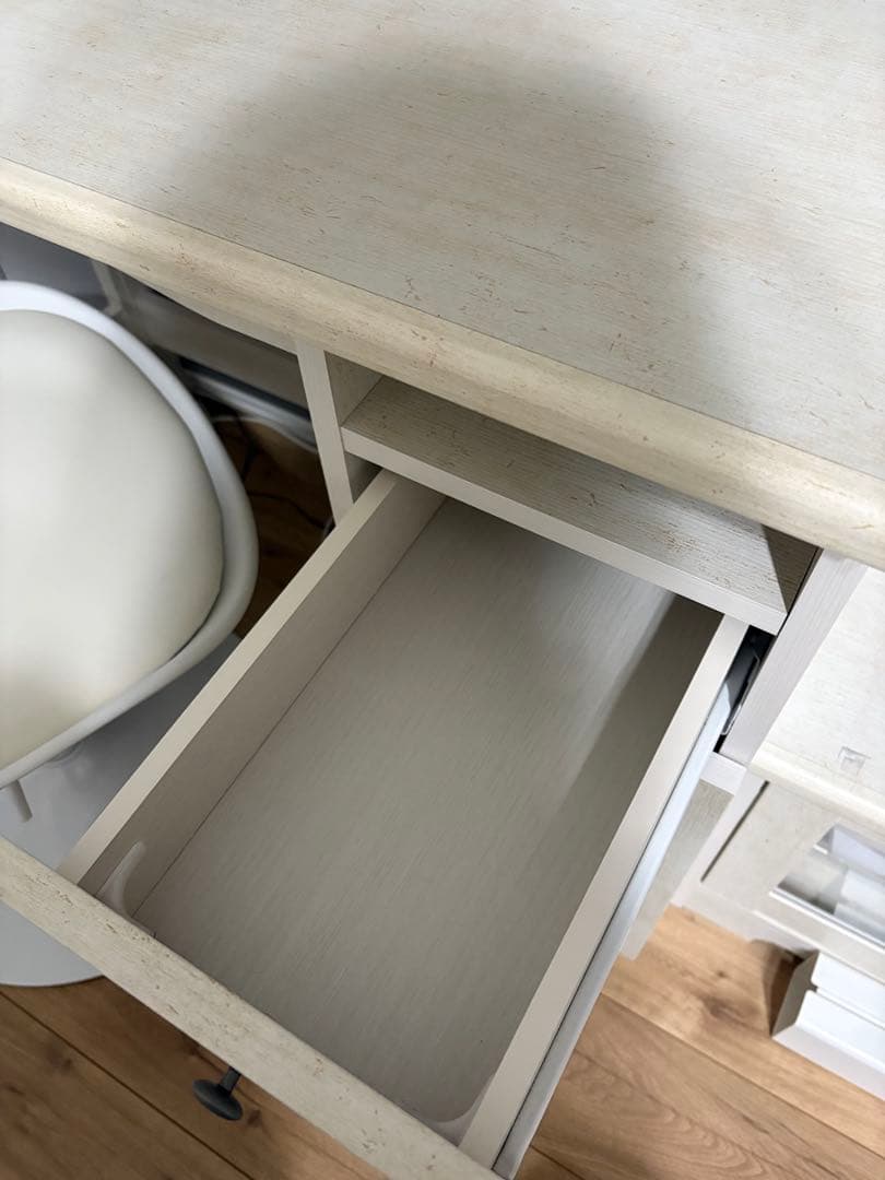 ニトリ デスク(リズバレーSLM7090）