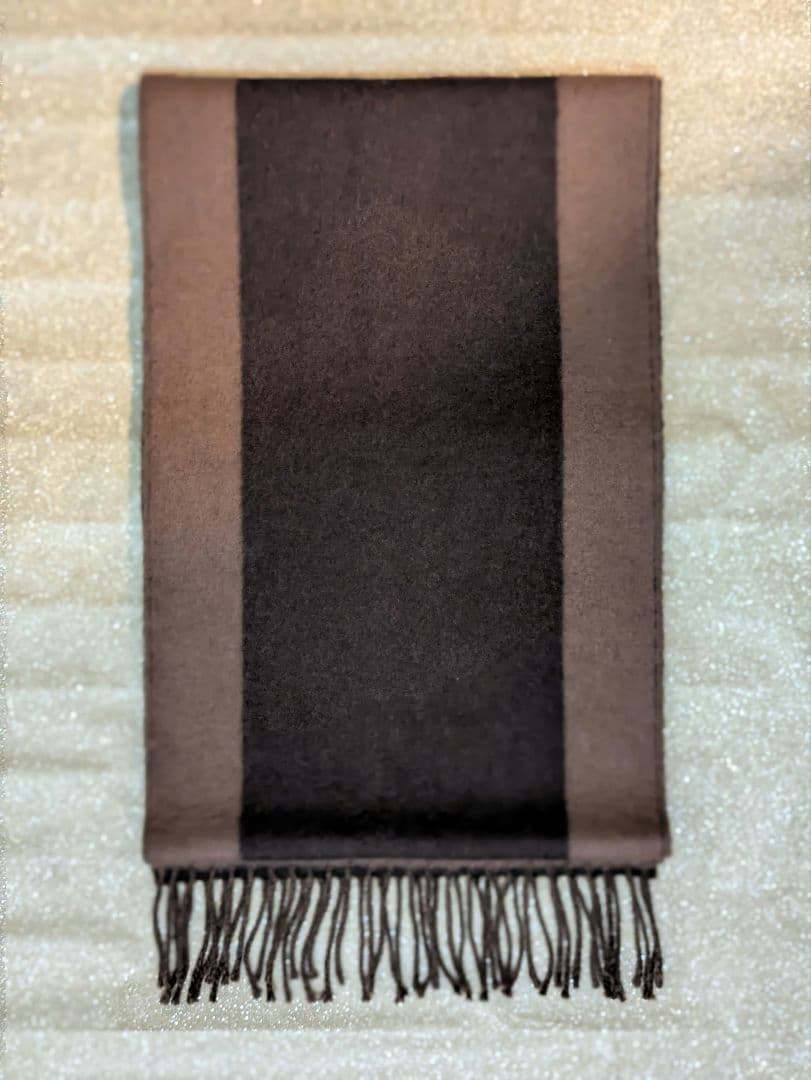 極美品　ルイヴィトン　LOUISVUITTON　エシャルプカーディフ　マフラー