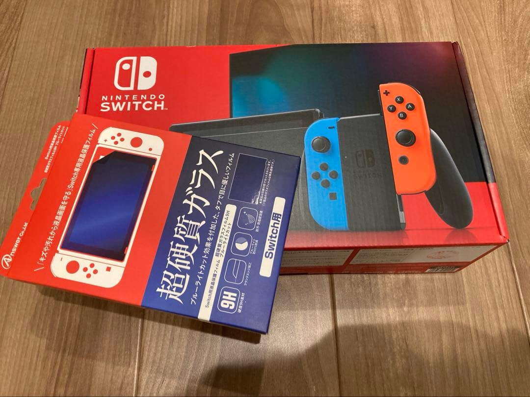 【新品未使用未開封品】Nintendo Switch 専用保護ガラスフィルム付