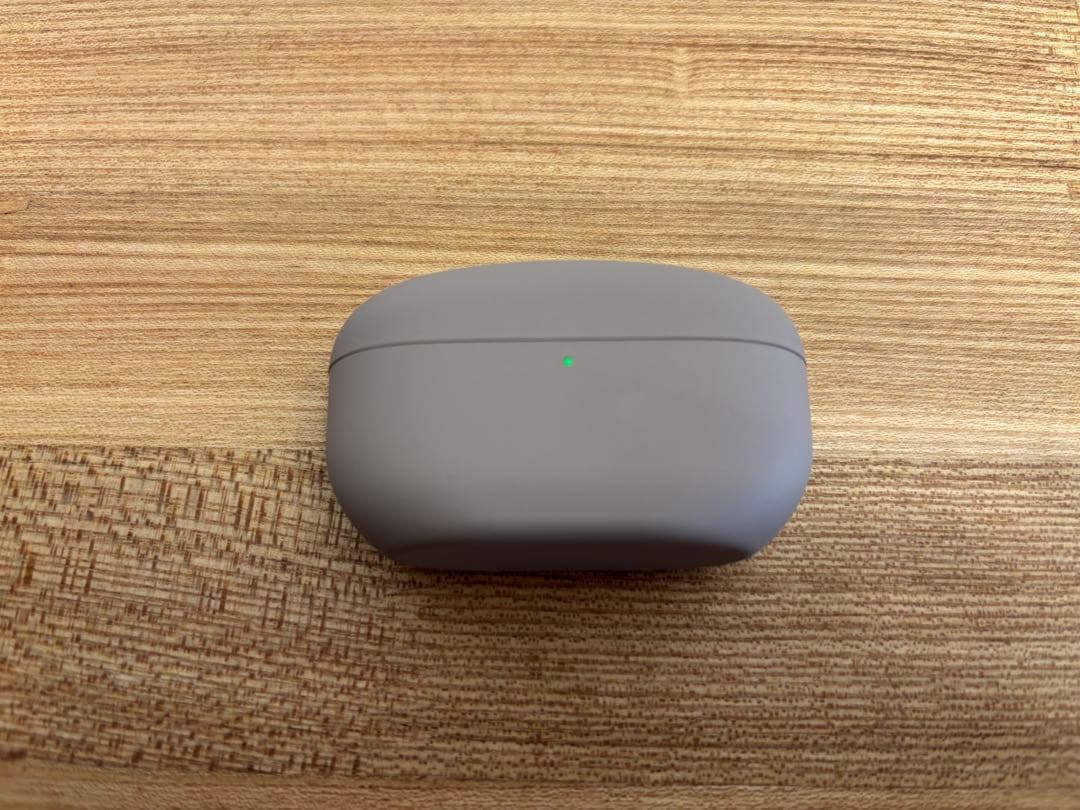 SONYＷＦ-1000XM5右耳と本体など（ケース、充電コード、イヤースポンジ）