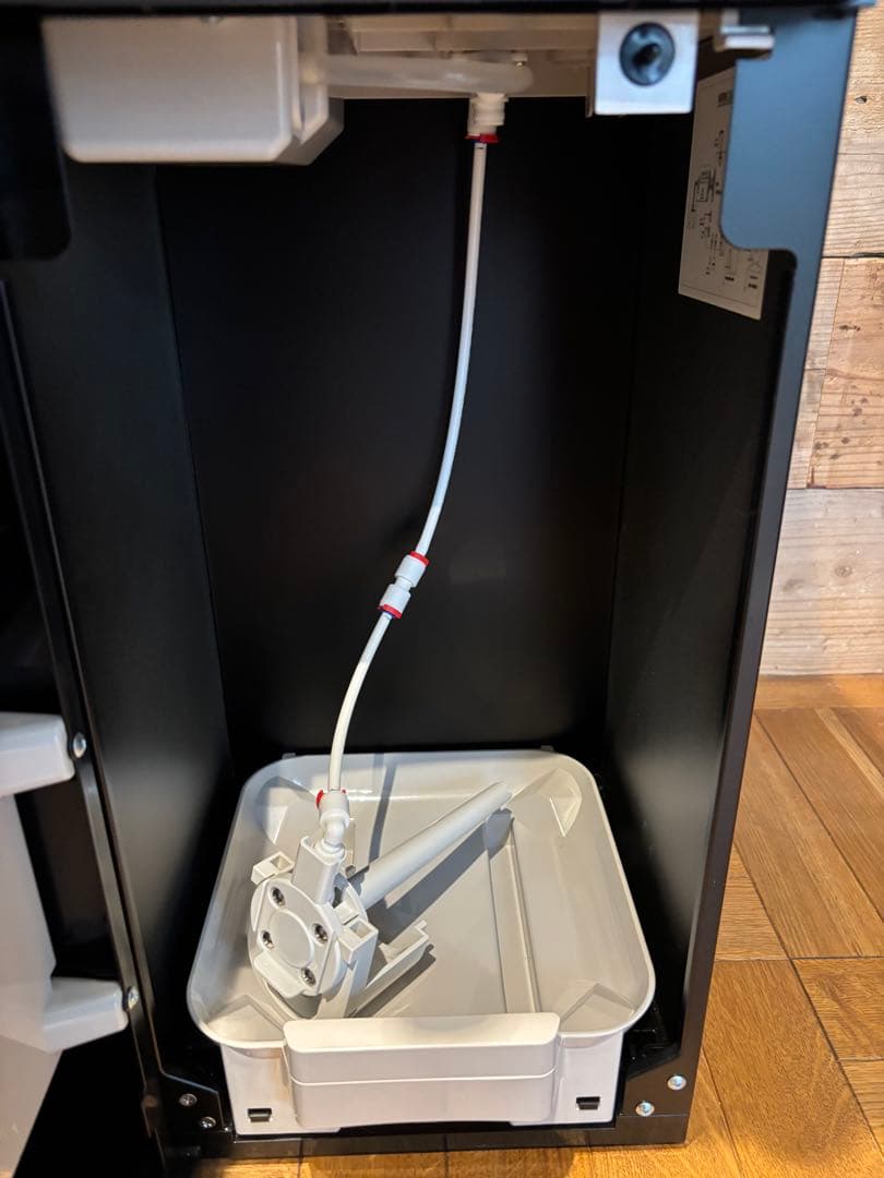 ウォーターサーバー　プレミアムウォーター famfit黒