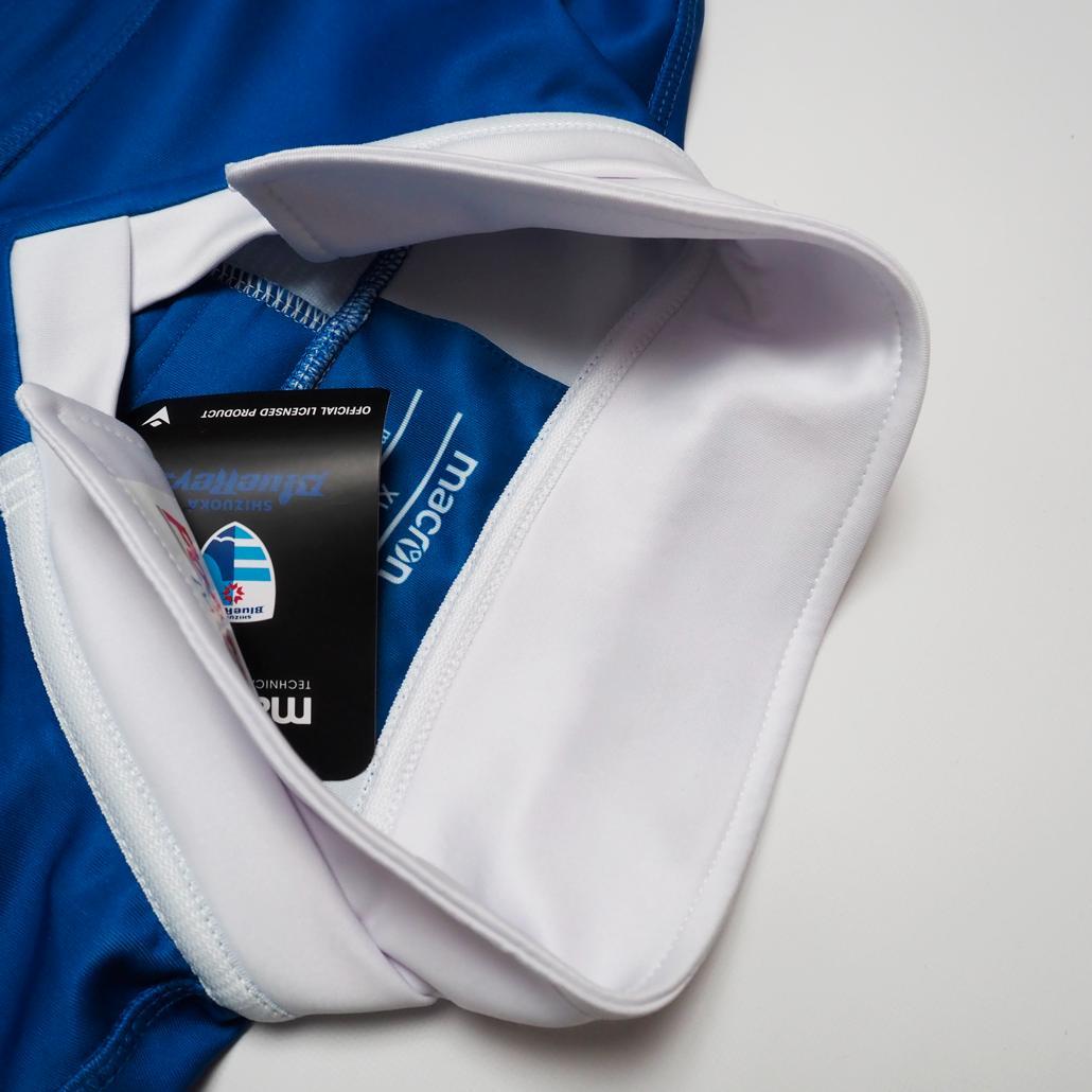 タグ付き未使用 選手直筆サイン入り静岡ブルーレヴズ1stオーセンティックジャージ