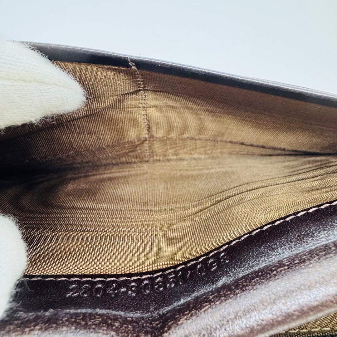 ✨FENDI✨フェンディ✨ズッカ柄✨FFロゴ✨ブラウン✨二つ折り財布✨