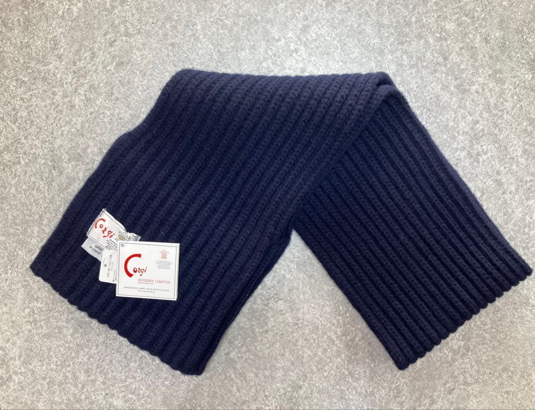 生*げ様 【新品】corgi ジーロンウール ポケットマフラー ネイビー